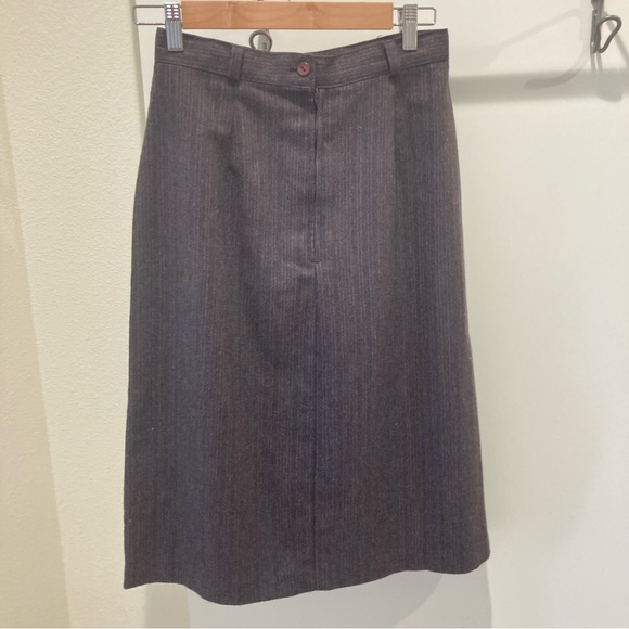 Vintage wool skirt gray pinstripe dark academia unique front slit detail - Picture 3 of 17